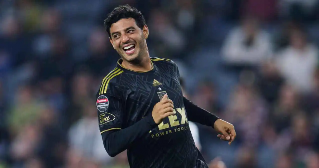 Carlos Vela en partido con LAFC