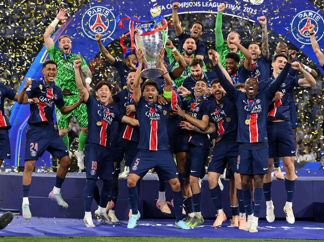 PSG celebrando el titulo de la UEFA Champions League